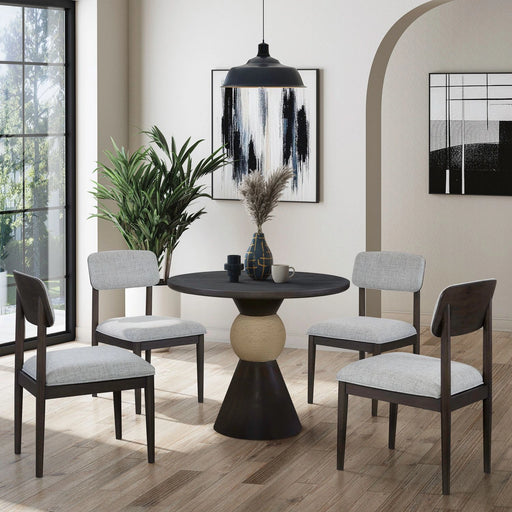 Briarcrest 5 Piece Round Table Set image