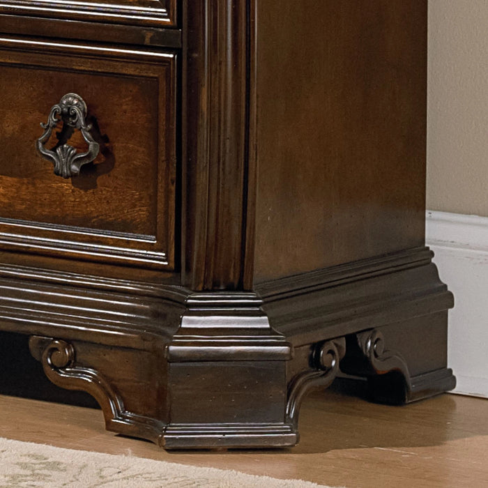 Arbor Place Chest image