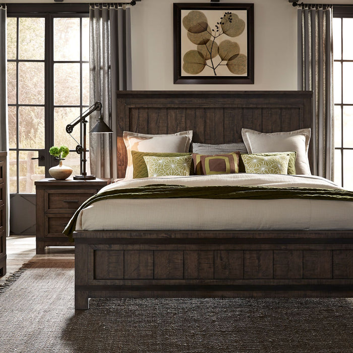 Thornwood Hills King California Panel Bed