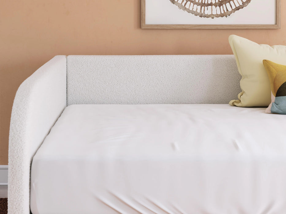 Arloster Upholstered Bed