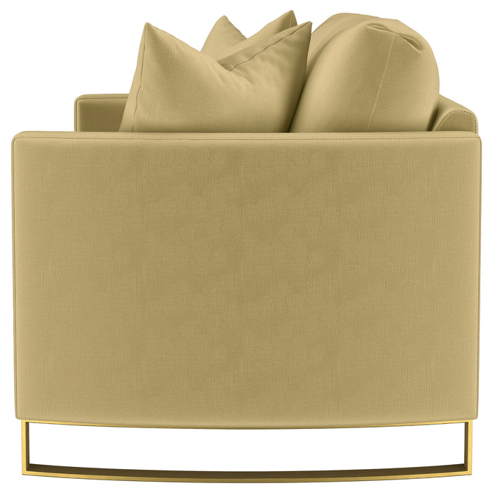 Corliss Loveseat