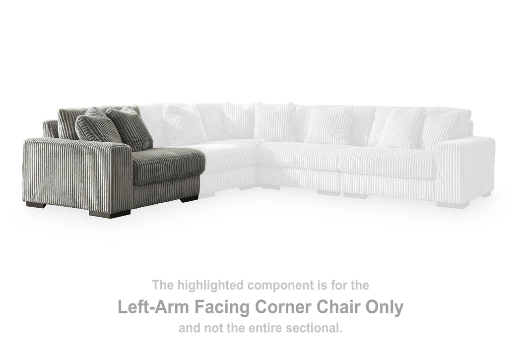 Lindyn Sectional with Chaise
