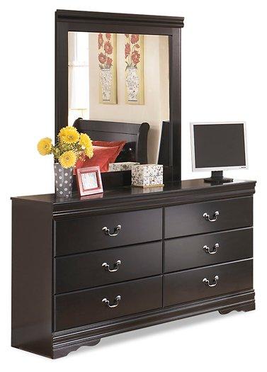 Huey Vineyard Black Queen Sleigh Bed with Dresser, Mirror and Chest of Drawers