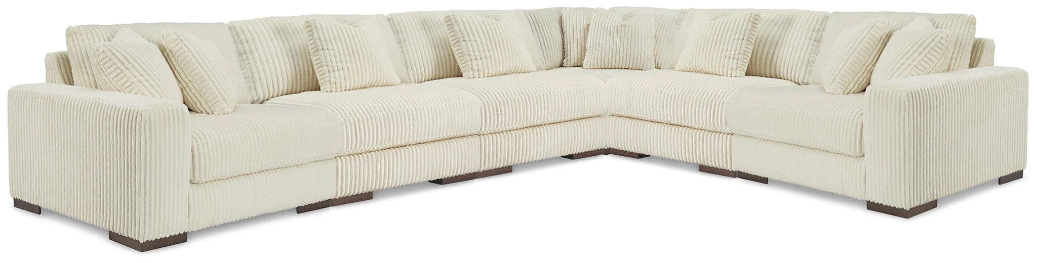 Lindyn Sectional