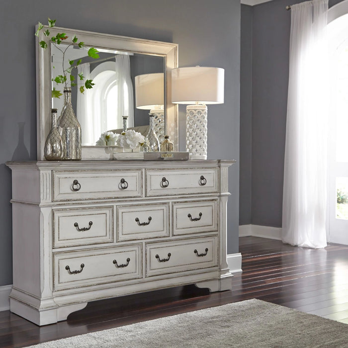 Abbey Park King California Sleigh Bed, Dresser & Mirror image