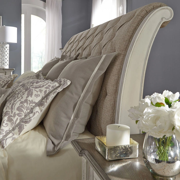 Abbey Park King California Sleigh Bed image